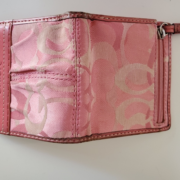 Coach wallet with coin compartment (pink print) - Picture 8 of 13